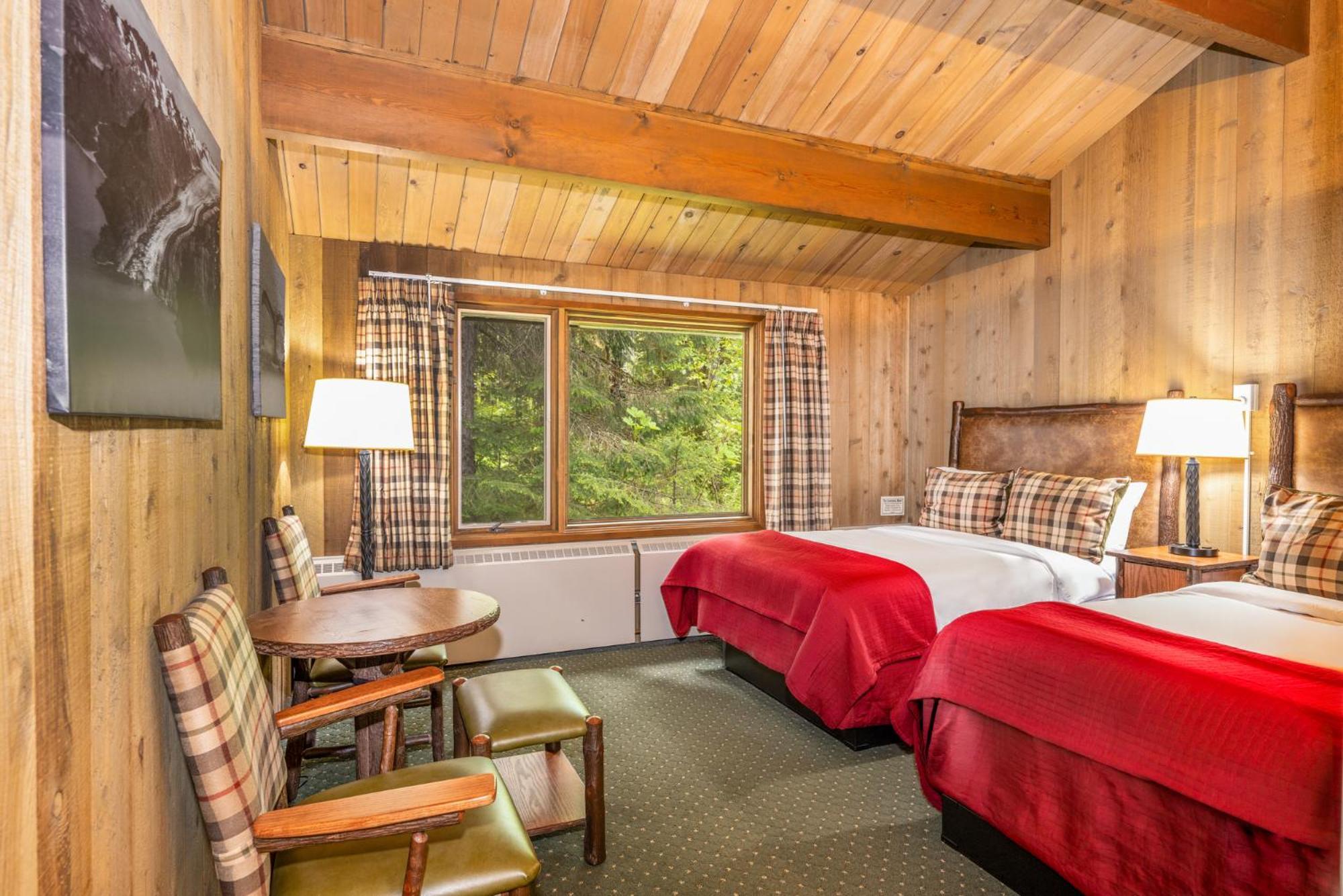 Glacier Bay Lodge Густав Екстериор снимка